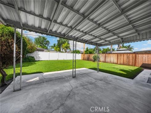 1001  Nutwood  , Fullerton, CA