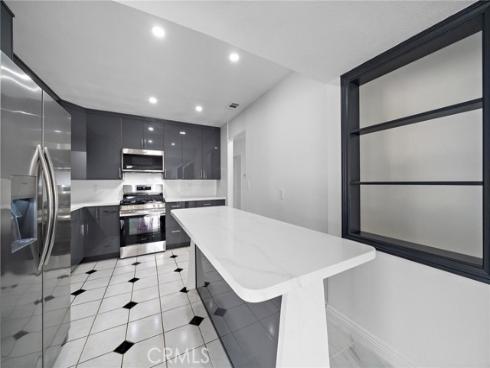 408  Diana  , Fullerton, CA