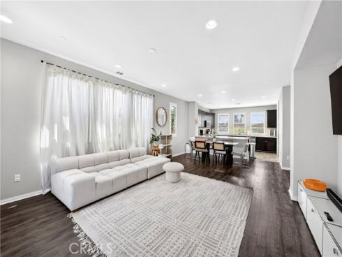 1021  Mandarin  , Fullerton, CA