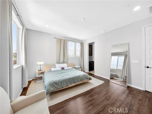 1021  Mandarin  , Fullerton, CA