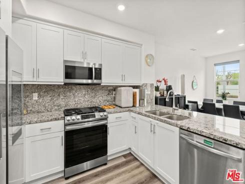 846  Arletta   Way, Fullerton, CA