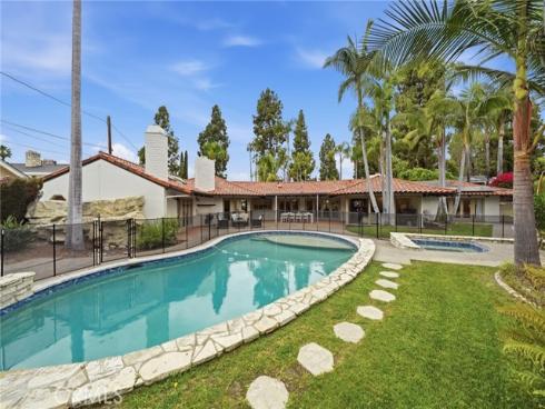 900  Paloma   Place, Fullerton, CA