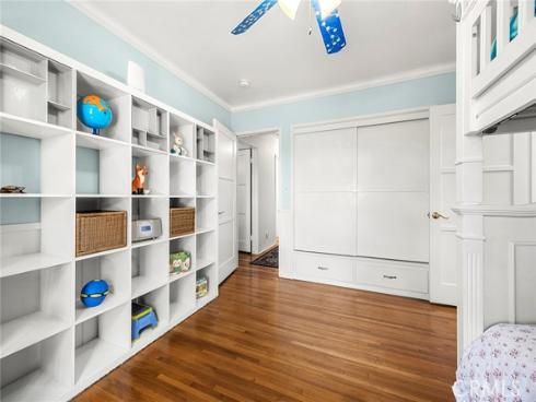 704  Grandview  , Fullerton, CA