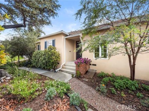 704  Grandview  , Fullerton, CA