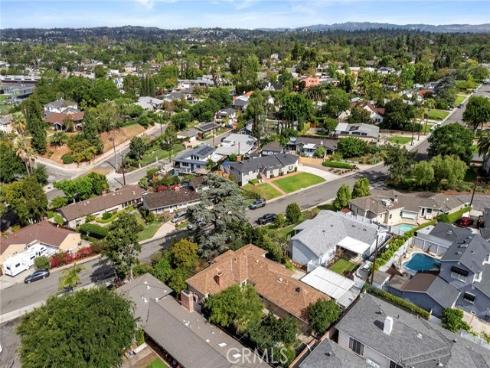 704  Grandview  , Fullerton, CA