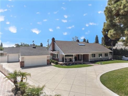 2830  Anacapa  , Fullerton, CA