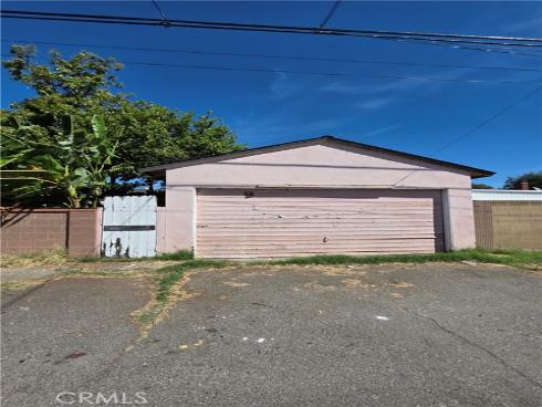 618 W Orangethorpe  , Fullerton, CA