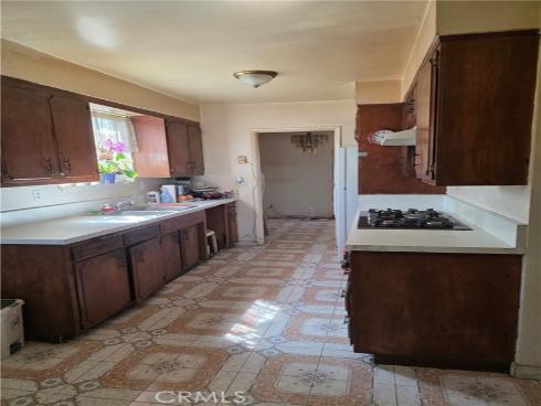 618 W Orangethorpe  , Fullerton, CA