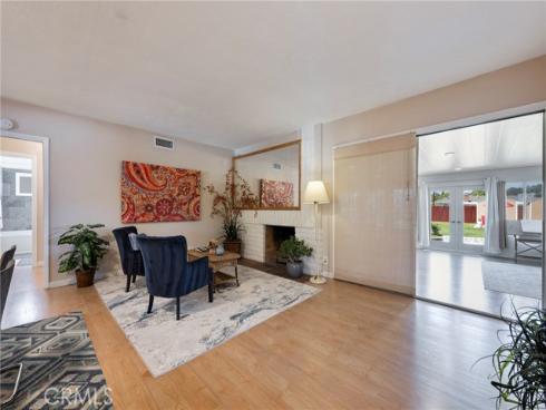 1519  Victoria  , Fullerton, CA