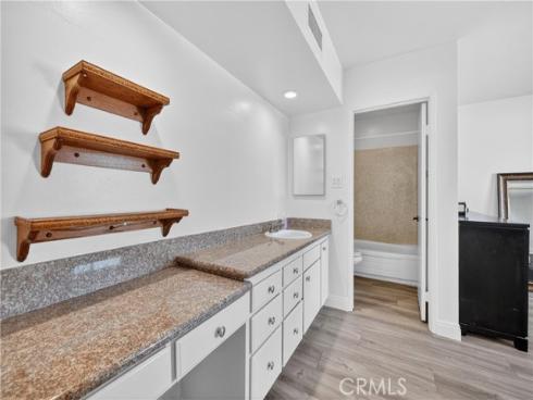 400 N Acacia  D35 , Fullerton, CA