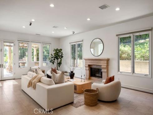 1731  Vista Lomitas  , Fullerton, CA