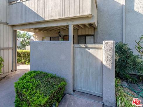 3026  Associated  96  Road, Fullerton, CA