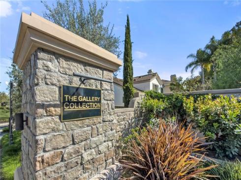 2565 Brennen Way