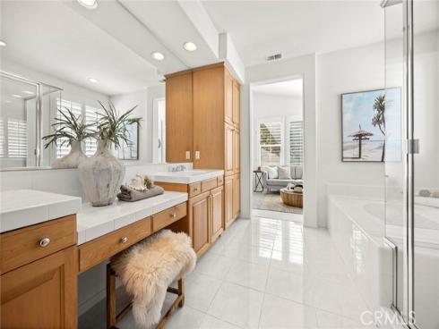 2565  Brennen   Way, Fullerton, CA