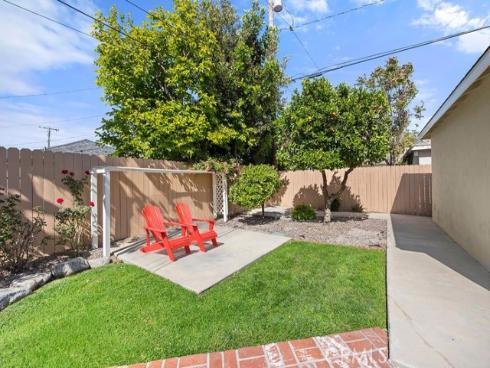 300 N Wayne  , Fullerton, CA