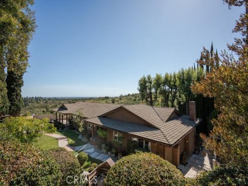 3103 Flintridge