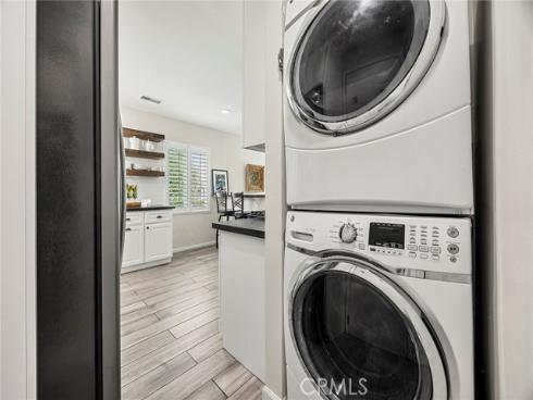 401 W Southgate   Avenue, Fullerton, CA