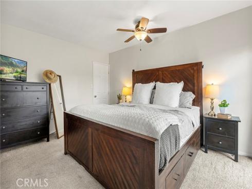 401 W Southgate   Avenue, Fullerton, CA