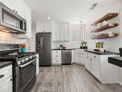 401 W Southgate   Avenue, Fullerton, CA