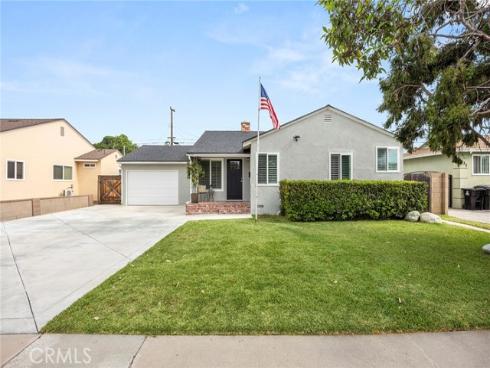 401 W Southgate   Avenue, Fullerton, CA