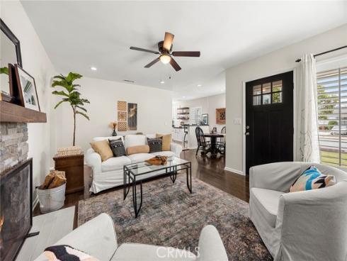 401 W Southgate   Avenue, Fullerton, CA