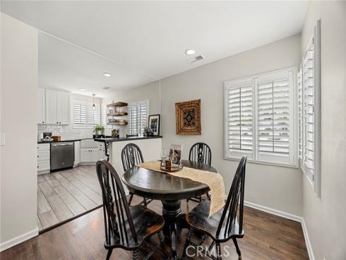 401 W Southgate   Avenue, Fullerton, CA
