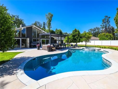 531  Green Acre   Drive, Fullerton, CA