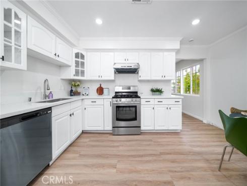 1913 W Valencia , Fullerton, CA