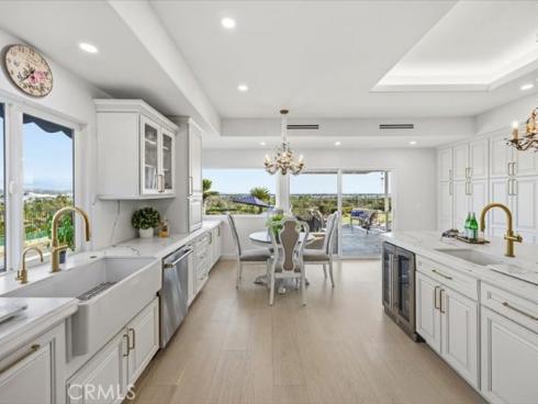 2010 Pioneer Ave. , Fullerton, CA