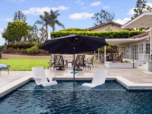 2010 Pioneer Ave. , Fullerton, CA
