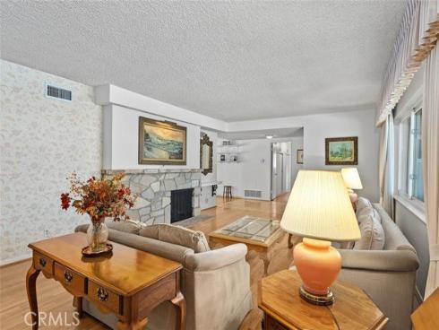 807 Dorothy Lane, Fullerton, CA