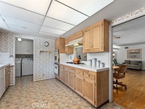 807 Dorothy Lane, Fullerton, CA