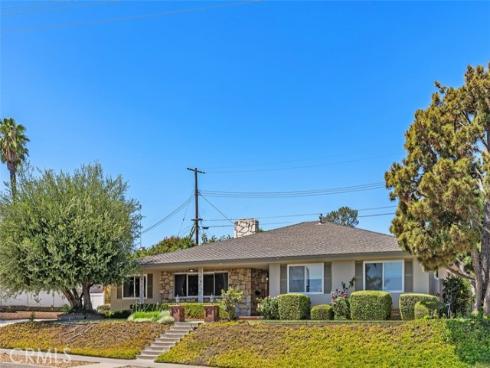 807 Dorothy Lane, Fullerton, CA