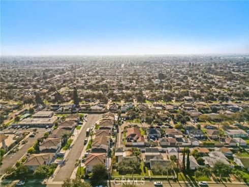 2100 W Valencia , Fullerton, CA