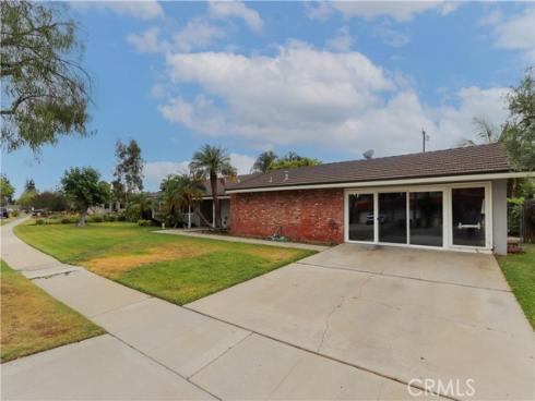 708  El Mirador   Drive, Fullerton, CA