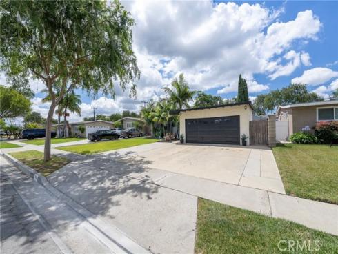 1142 W Ash , Fullerton, CA