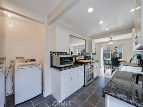 1142 W Ash , Fullerton, CA