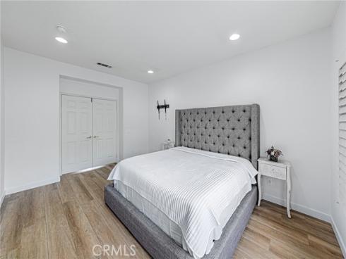 4115 Visions , Fullerton, CA