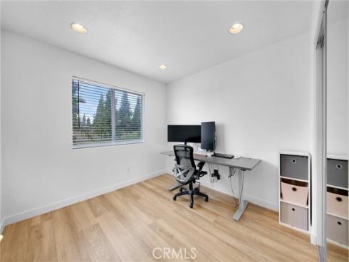 4115 Visions , Fullerton, CA
