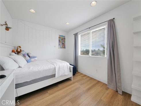 4115 Visions , Fullerton, CA