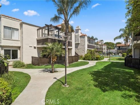 1933 W Houston 23 , Fullerton, CA