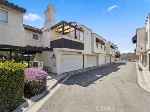 1933 W Houston 23 , Fullerton, CA