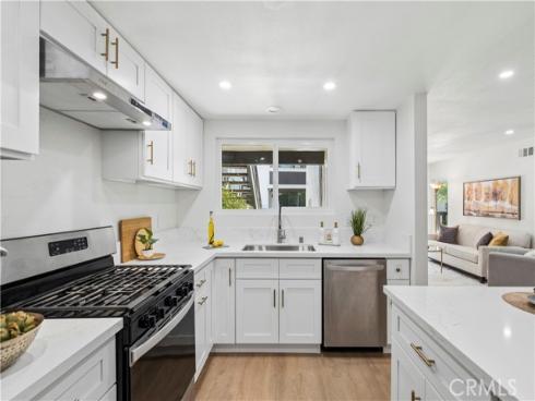 1933 W Houston 23 , Fullerton, CA