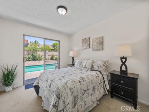 1065 El Mirador , Fullerton, CA
