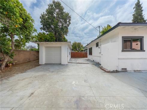 329 W Whiting Avenue, Fullerton, CA