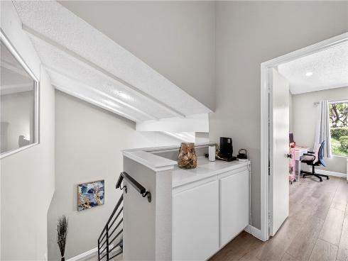 949 Creekside Drive, Fullerton, CA