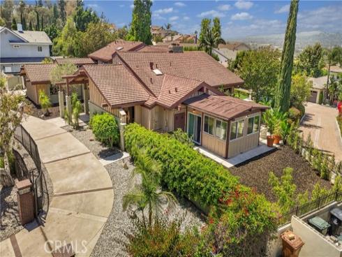 1001 W Las Palmas , Fullerton, CA