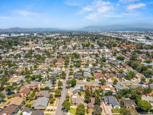 118 N Ashford   Place, Fullerton, CA