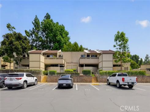 3054 Associated 26 , Fullerton, CA