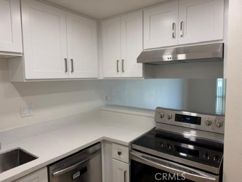3054 Associated 26 , Fullerton, CA